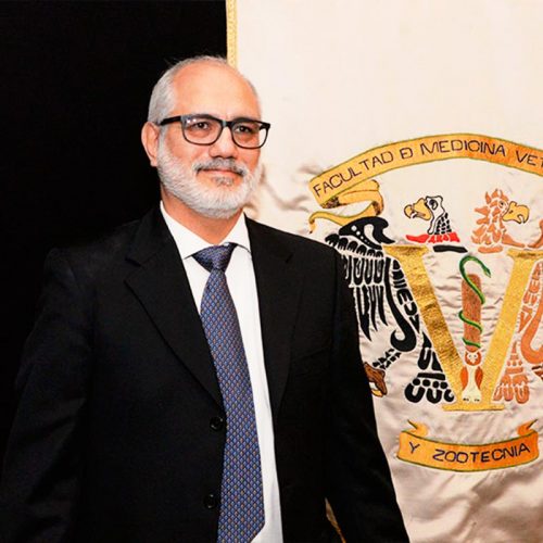 Dr. Carlos Guillermo Gutiérrez Aguilar